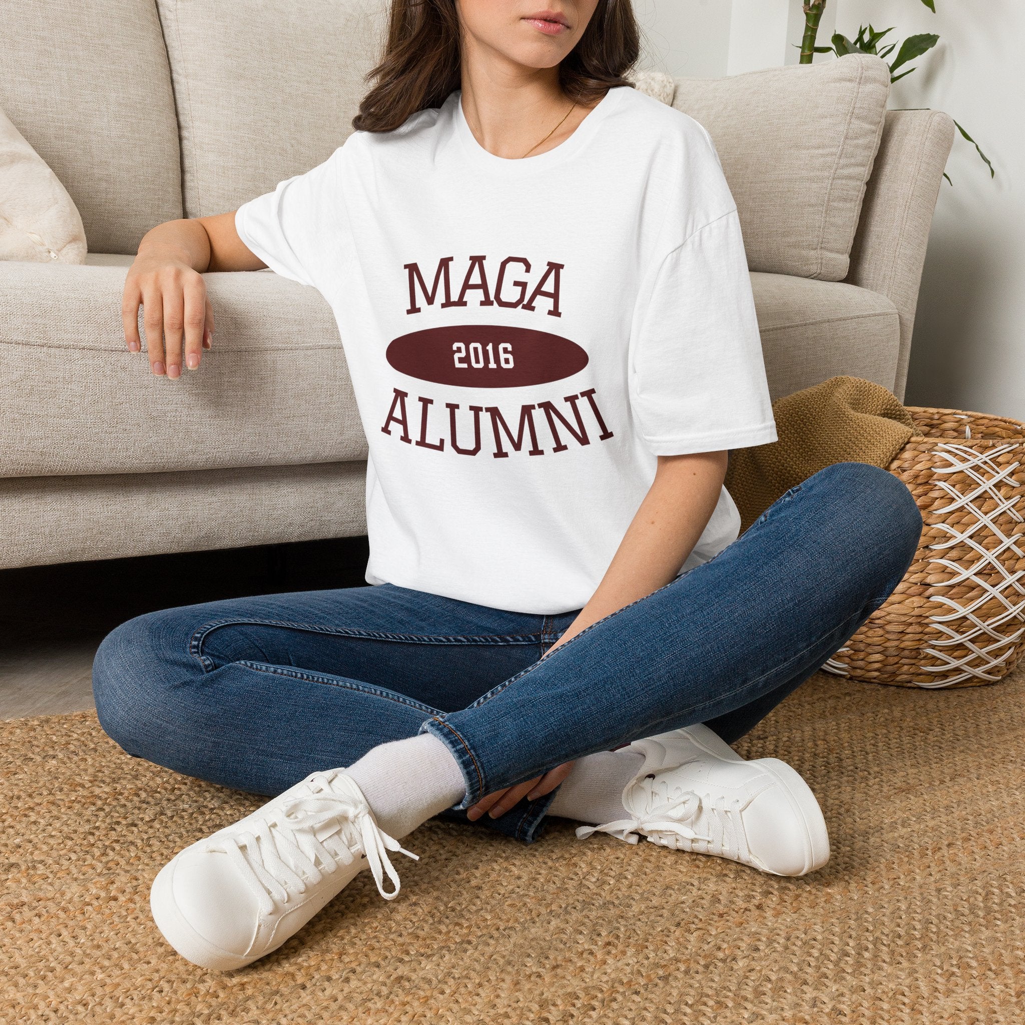 MAGA Alumni 2016 T-Shirt - Vintage Collegiate Political Tee